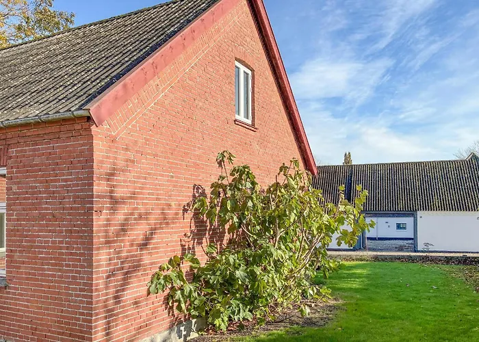 Amazing In With House Sea View